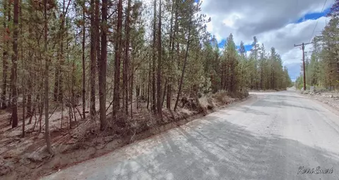 52266 Dustan Rd, La Pine, OR 97739 photo 2