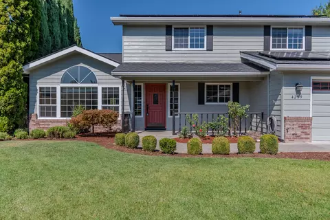4239 Innsbruck Rdg, Medford, OR 97504