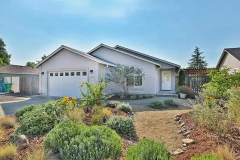 432 Westminster Dr, Eagle Point, OR 97524 photo 3
