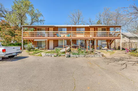 65 Woolen Way, Ashland, OR 97520