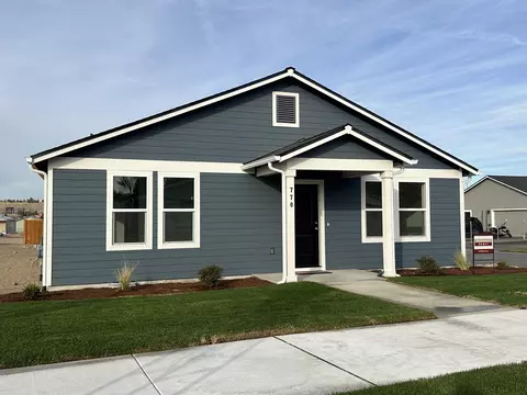 770 NE 16th St, Madras, OR 97741