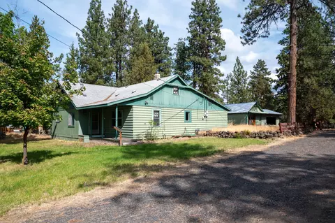 61494 SW Blakely Rd, Bend, OR 97702