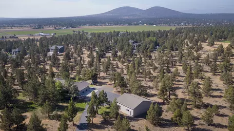 1655 NW 74th St, Redmond, OR 97756