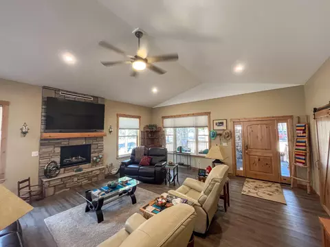 12404 Beechwood Dr, La Pine, OR 97739 photo 12