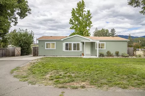 1826 Luba St, Grants Pass, OR 97527