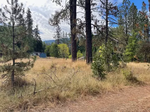 3006 Jump Off Joe Creek Rd, Grants Pass, OR 97526