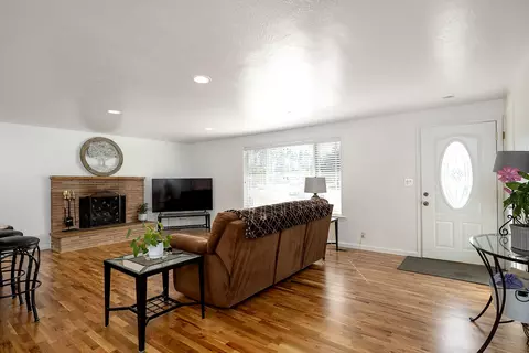Other - 775 S 4th St, Central Point, OR 97502 photo 1 of 7
