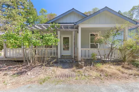 14771 Water Gap Rd, Williams, OR 97544