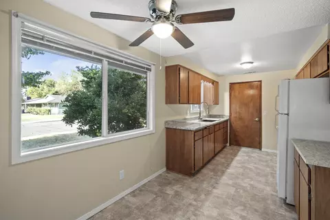 600 Elm Way, Eagle Point, OR 97524 photo 7