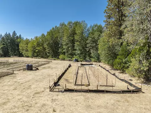 6446 Holland Loop Rd, Cave Junction, OR 97523 photo 33