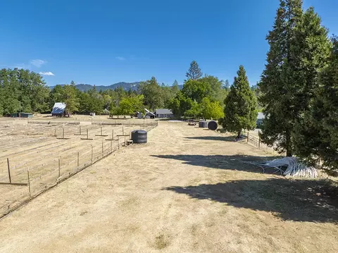 6446 Holland Loop Rd, Cave Junction, OR 97523 photo 37