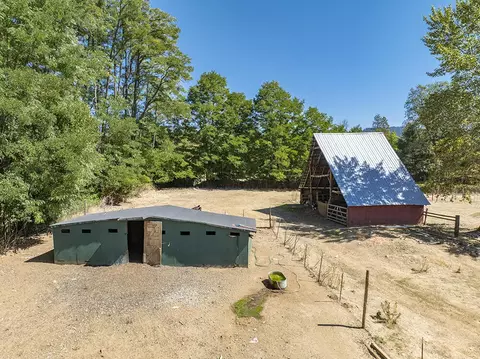 6446 Holland Loop Rd, Cave Junction, OR 97523 photo 31
