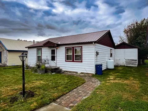 360 S Main St, Prairie City, OR 97869