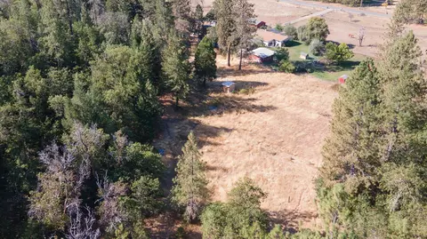200 Monteflora Ter, Grants Pass, OR 97526