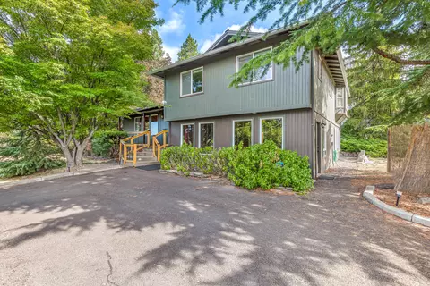 1603 Highcrest Dr, Medford, OR 97504