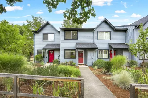 121 E Hersey St, Ashland, OR 97520