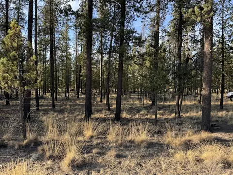 sun forest drive, La Pine, OR 97739