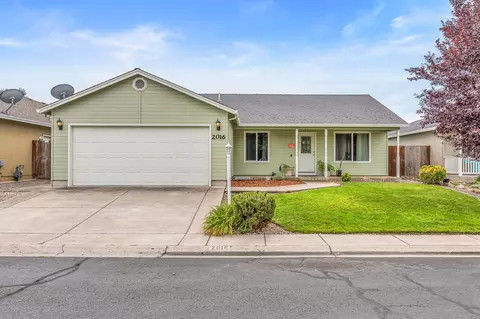 2016 Lara Ln, Central Point, OR 97502