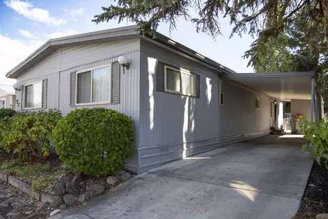 3431 S Pacific Hwy #77, Medford, OR 97501