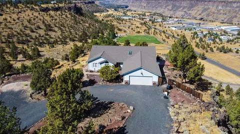 14689 SW Outlook Pl, Terrebonne, OR 97760