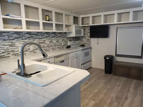 91052 S Willamette St #8, Eugene, OR 97408