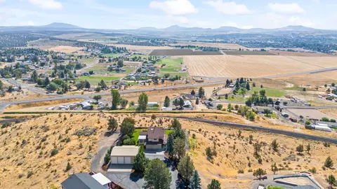 1788 NE Squire Dr, Madras, OR 97741