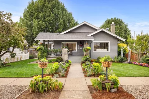 143 SW Clay St, Dallas, OR 97338