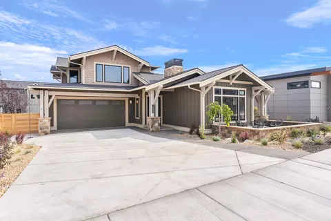 3157 NW Strickland Way, Bend, OR 97703