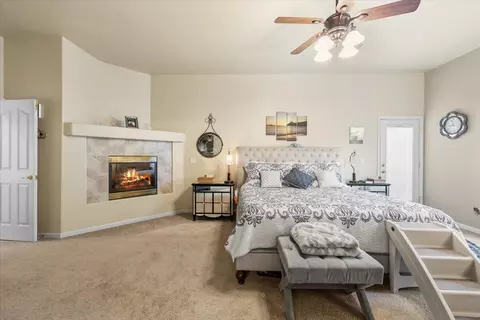 Bedroom - 1105 Pumpkin Rdg, Eagle Point, OR 97524 photo 1 of 4