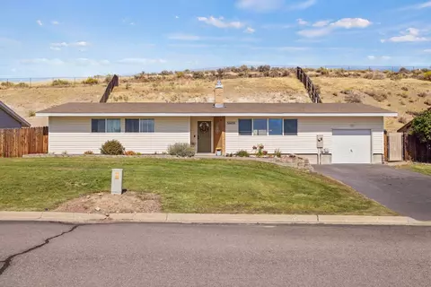 10069 Westbrook Dr, Klamath Falls, OR 97603