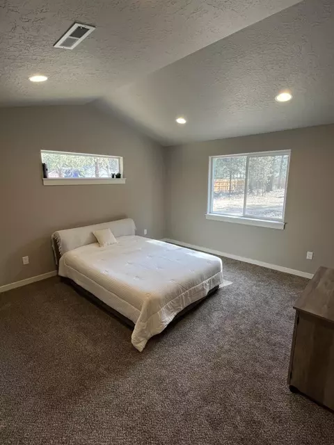 52700 Wayside Loop, La Pine, OR 97739 photo 6