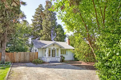 710 S Oakdale Ave, Medford, OR 97501