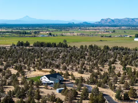 6993 SW Joshua Ct, Powell Butte, OR 97753