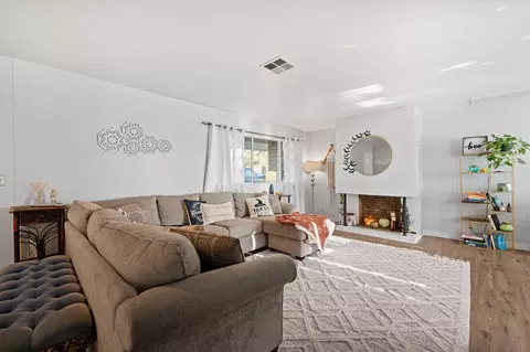 10664 Wright Ave, Klamath Falls, OR 97603 photo 4