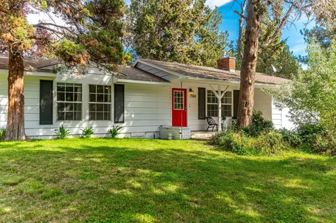 1308 NW Vicksburg Ave, Bend, OR 97703