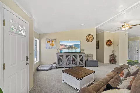 132 Marcy Loop Rd, Grants Pass, OR 97527 photo 3