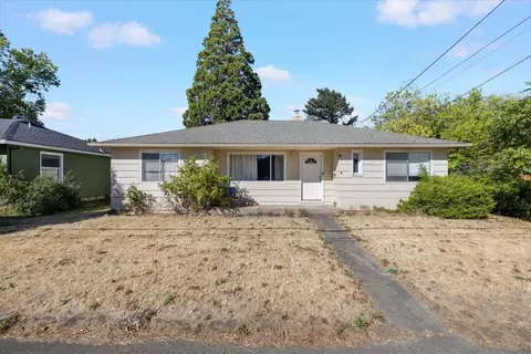 39 N Columbus Ave, Medford, OR 97501