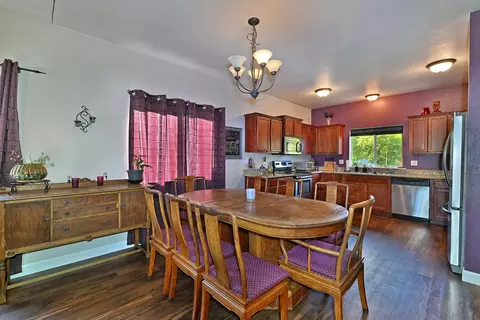 3625 Hilsinger Rd, Phoenix, OR 97535 photo 10