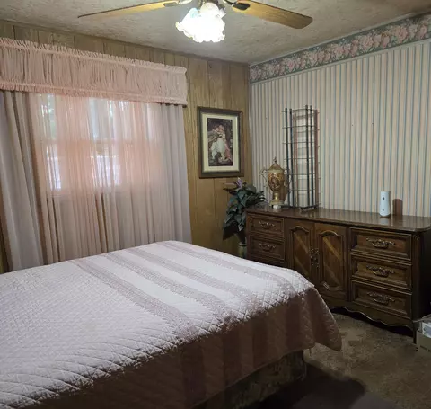 122 Boundary Ave, Cave Junction, OR 97523 photo 18
