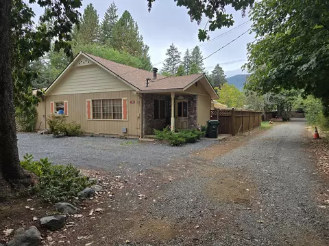 122 Boundary Ave, Cave Junction, OR 97523 photo 3