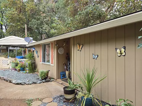 122 Boundary Ave, Cave Junction, OR 97523 photo 5