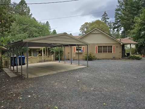 122 Boundary Ave, Cave Junction, OR 97523 photo 4