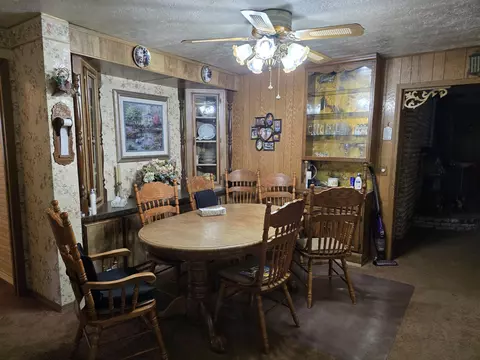 122 Boundary Ave, Cave Junction, OR 97523 photo 8