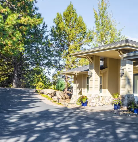 3364 NW Starview Dr, Bend, OR 97703 photo 4
