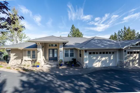 3364 NW Starview Dr, Bend, OR 97703