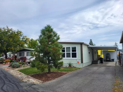 1241 Dowell Rd #57, Grants Pass, OR 97527