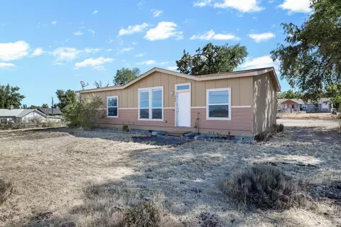 486 Washington Ave, Metolius, OR 97741