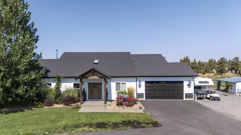 Exterior - 21390 View Ln, Bend, OR 97701 photo 11 of 14