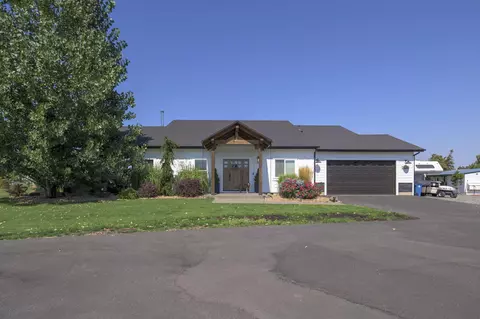 Exterior - 21390 View Ln, Bend, OR 97701 photo 12 of 14