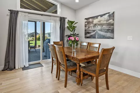Dining - 21390 View Ln, Bend, OR 97701 photo 1 of 1